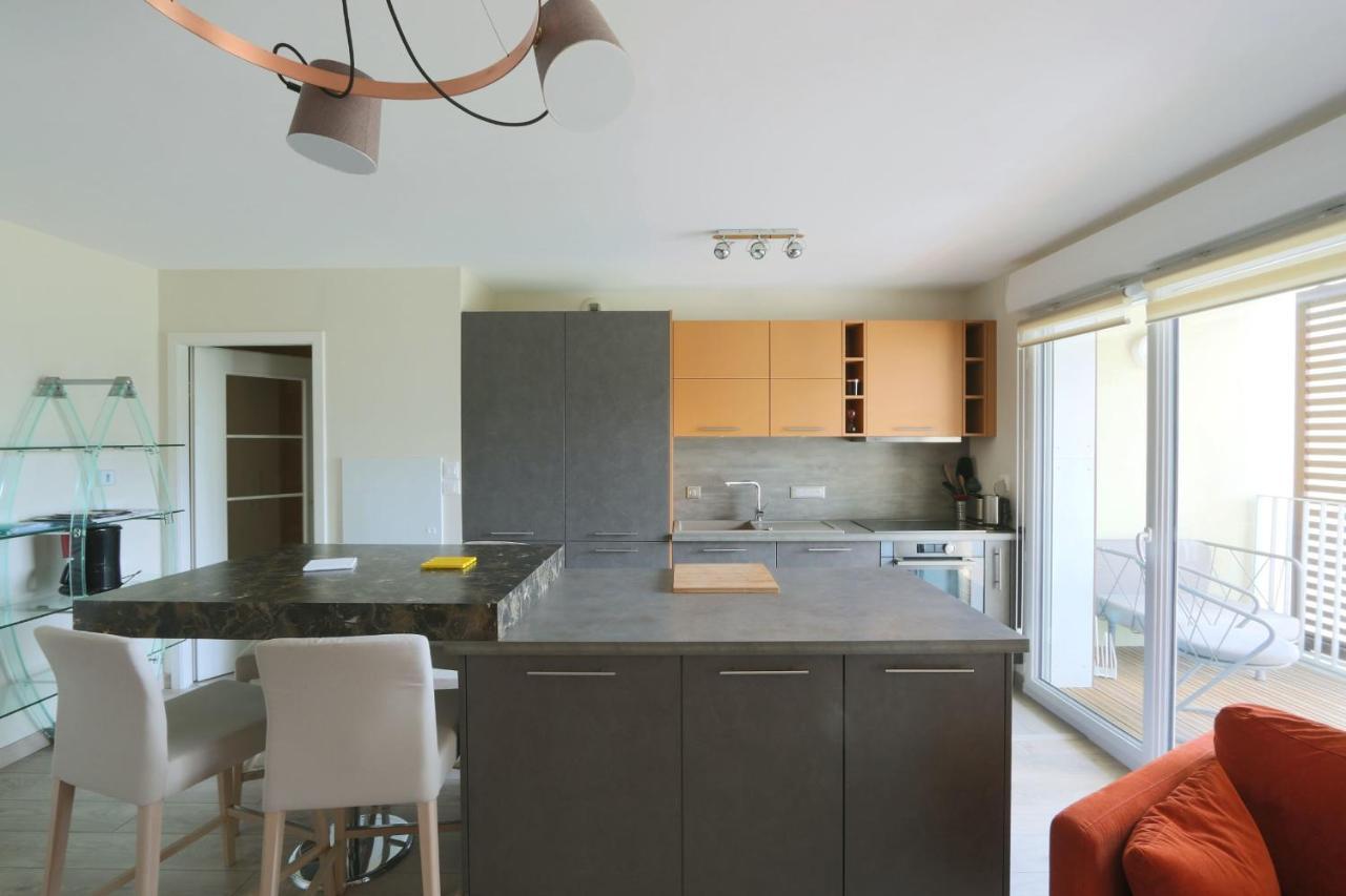 Lounge T3# Garedetours #Standing Apartment Exterior photo