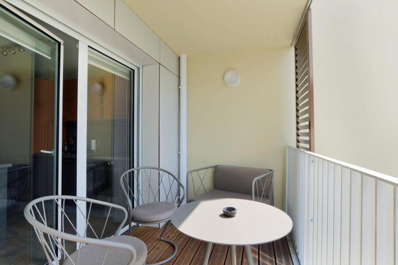Lounge T3# Garedetours #Standing Apartment Exterior photo